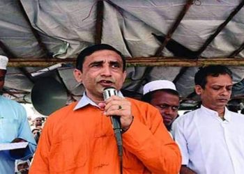 উখিয়ায় বন্দুকধারীর গুলিতে রোহিঙ্গা নেতা মুহিবুল্লাহ নিহত