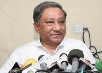 পাপনের হ্যাট্রিক জয়