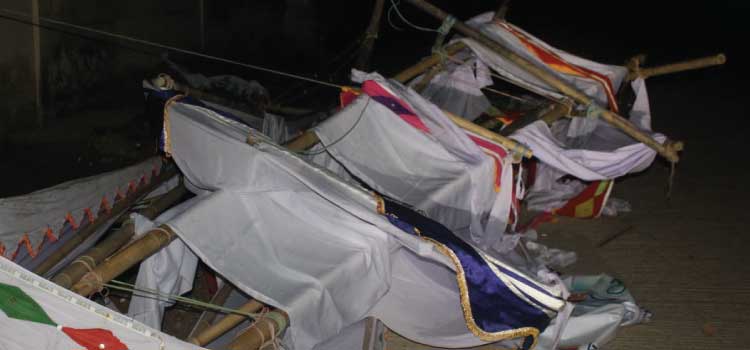 পেকুয়ায় পূজা মন্ডপে হামলার চেষ্ঠা, সাংবাদিকসহ আহত-৫ 1 পেকুয়ায় পূজা মন্ডপে হামলার চেষ্ঠা, সাংবাদিকসহ আহত-৫