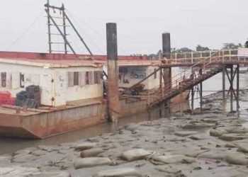 বৈরী আবহাওয়া: হাতিয়ার সাথে নৌ যোগাযোগ বন্ধ!