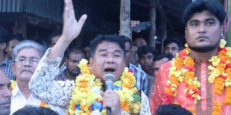 ফাইতং ইউপির নতুন চেয়ারম্যান ওমর ফারুক
