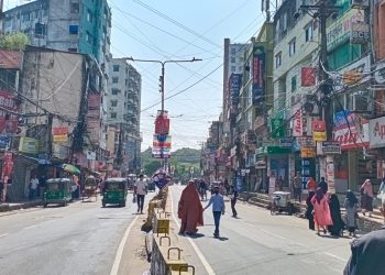 পরিবহণ ধর্মঘটে চট্টগ্রামে যাত্রীদের ভোগান্তি চরমে