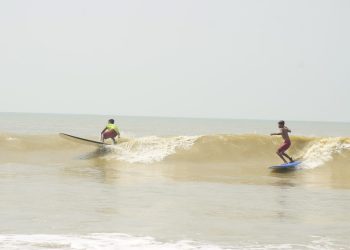 কক্সবাজারে শুরু হয়েছে ‘বঙ্গবন্ধু জাতীয় সার্ফিং টুর্নামেন্ট
