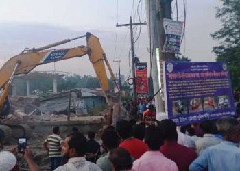 চকরিয়ায় ৫৬ দোকান উচ্ছেদ, ৩ কোটি টাকার জমি উদ্ধার