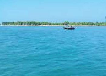 সেন্টমার্টিনে আজ থেকে পর্যটকবাহী জাহাজ চলাচল শুরু
