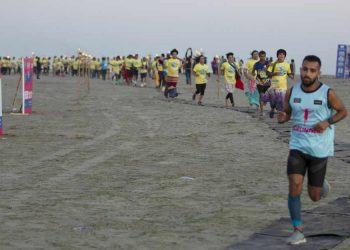 কক্সবাজারে দৌঁড় প্রতিযোগিতায় অংশ নিয়েছেন তৃতীয় লিঙ্গ ও প্রতিবন্ধি