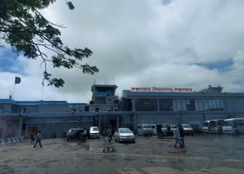 কক্সবাজারে  বিমানের ধাক্কায় দুটি গরুর মৃত্যু, অক্ষত ৯৪ যাত্রী