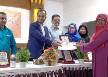 চকরিয়ায় জয়িতা পুরস্কার পেলেন পাঁচ নারী