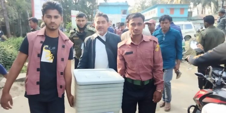 রাত পোহালেই চকরিয়ায় ভোটযুদ্ধ, অপেক্ষায় ৮ ইউনিয়নে দেড়লাখ ভোটার 1 রাত পোহালেই চকরিয়ায় ভোটযুদ্ধ, অপেক্ষায় ৮ ইউনিয়নে দেড়লাখ ভোটার