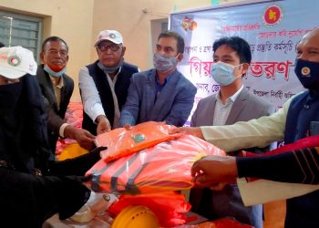 চকরিয়ায় ১১ ইউনিয়নে সিপিপি’র ৭০০ নারী স্বেচ্ছাসেবকের মাঝে গিয়ার বিতরণ
