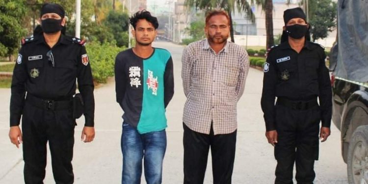 পেকুয়ায় র‌্যাবের হাতে অস্ত্রসহ বাপ-ছেলে  আটক