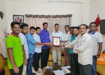পদোন্নতিপাপ্ত এডিসি মিল্টন রায়ের সাথে সদর পূজা কমিটির মতবিনিময়
