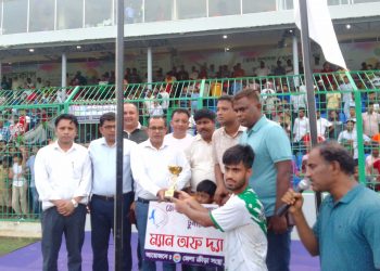কক্সবাজার জেলা প্রশাসক গোল্ডকাপ ফুটবলে ৩-১ গোলে চকরিয়া হারাল রামুকে