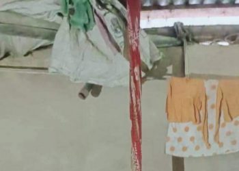 লামায় গৃহবধূর ঝুলন্ত লাশ উদ্ধার, স্বামী আটক