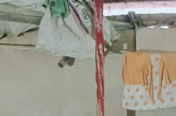 লামায় গৃহবধূর ঝুলন্ত লাশ উদ্ধার, স্বামী আটক 1 লামায় গৃহবধূর ঝুলন্ত লাশ উদ্ধার, স্বামী আটক
