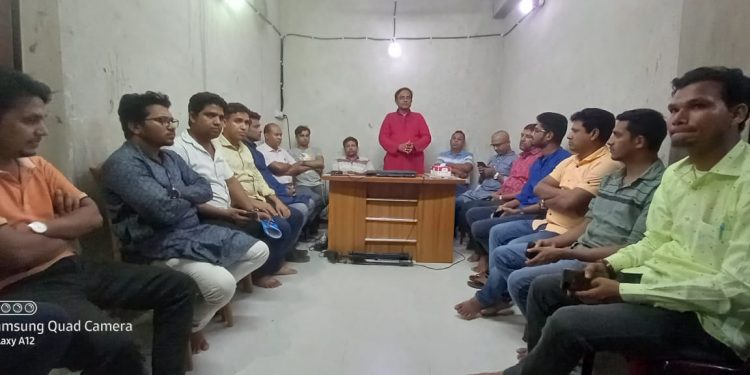 সাংবাদিকদের নিয়ে হুমকি ও কটুক্তি, পেকুয়ায় বিএমএসএফ'র প্রতিবাদ সভা 1 সাংবাদিকদের নিয়ে হুমকি ও কটুক্তি, পেকুয়ায় বিএমএসএফ’র প্রতিবাদ সভা