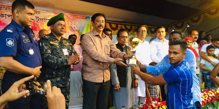 বীর বাহাদুর গোল্ডকাপ টুর্ণামেন্টে চ্যাম্পিয়ান ‘হরিণঝিরি লাল সবুজ’