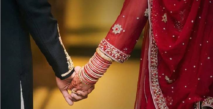 নববধু ছাড়া ঘরে ফিরলো বর 1 নববধু ছাড়া ঘরে ফিরলো বর