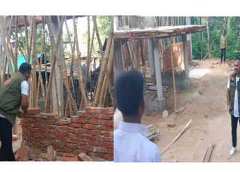 পেকুয়ায় বনবিভাগের অভিযানে অবৈধ স্থাপনা উচ্ছেদ