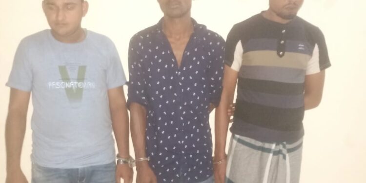লামার সরই ইউনিয়নে ১৭০ পিস ইয়াবা সহ আটক ৩ 1 লামার সরই ইউনিয়নে ১৭০ পিস ইয়াবা সহ আটক ৩