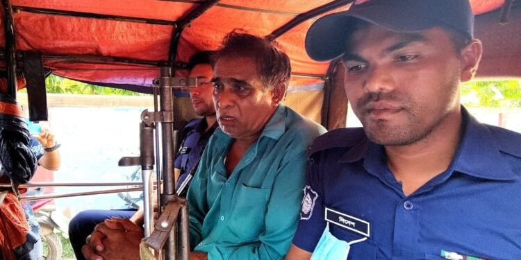 বান্দরবানে চাল অবৈধ মজুদের দায়ে ব্যবসায়ীর ১ মাসের জেল