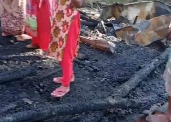 পেকুয়ায় বিদ্যুতের শর্টসার্কিটের আগুনে বসতবাড়ী পুঁড়ে ছাই