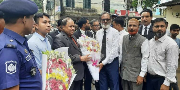 চকরিয়া চৌকি আদালত পরির্দশন ও মতবিনিময় সভায় বিচারপতি হাবিবুল গনি