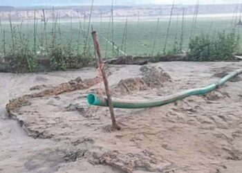 চকরিয়া সেলো মেশিন বসিয়ে  অবৈধ বালু উত্তোলন