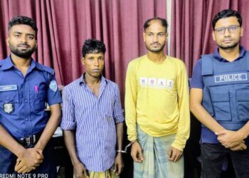 মহেশখালীর পাহাড়ে মদের কারখানায় অভিযান, গ্রেফতার ২