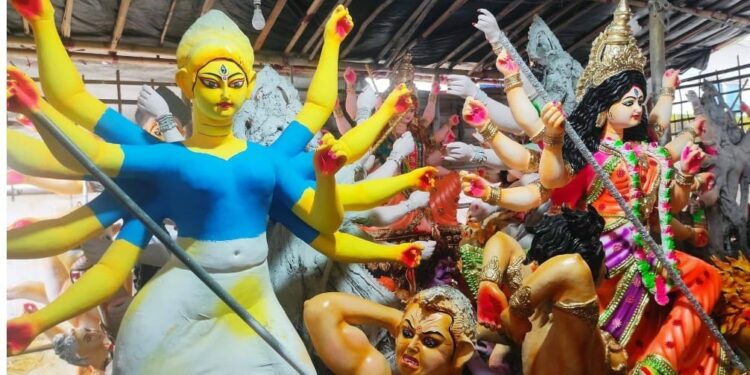 চকরিয়ায় ৯১ মণ্ডপে  উদযাপন হবে দুর্গোৎসব, প্রশাসনের প্রস্তুতি সম্পন্ন
