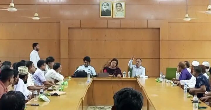 পেকুয়ায় পল্লী চিকিৎসকদের নিয়ে ইউএনও’এর মতবিনিময়