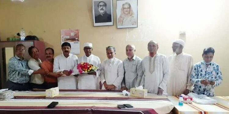 বদরখালী সমিতিতে দেলোয়ার সভাপতি নির্বাচিত হওয়ায়  উত্তরণের সংবর্ধনা