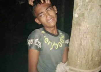 চকরিয়ায় শিশুকে পিলারে বেঁধে নির্যাতন, আটক ২