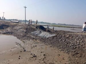 কক্সবাজারের পেকুয়ায় সংস্কারের ১৫ দিনের মাথায় ধসে পড়ল স্লুইচ গেট 2 received 1409634649565248