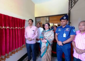 স্থানীয় জনপ্রতিনিধিদের জনগণের পাশে থাকতে হবে- বীর বাহাদুর