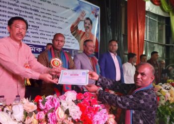 বান্দরবানে পর্যটকদের সর্বোত্তম যানবাহন সেবা প্রদানের আহ্বান পার্বত্য মন্ত্রীর