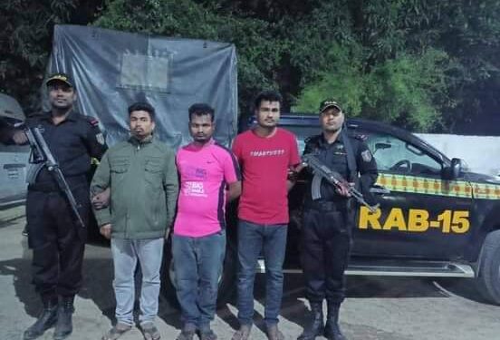 কক্সবাজার শহরে ইয়াবা ও মোটরসাইকেলসহ অাটক ৩