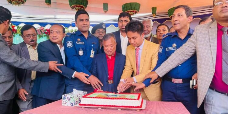 বড়দিন উপলক্ষে মালুমঘাট খ্রীষ্ঠানপল্লীতে উৎসবের আমেজ
