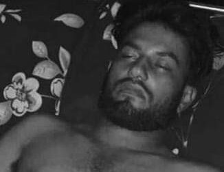 বসতঘরে মিলল স্বামীর লাশ স্ত্রী পলাতক