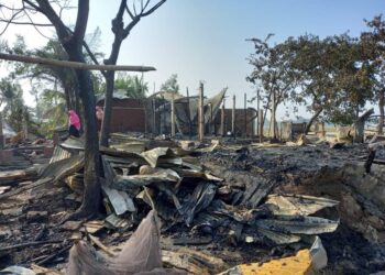 চকরিয়ায় ভয়াবহ অগ্নিকাণ্ডে চারটি বসতবাড়ি পুড়ে ছাই, ৫০ লাখ টাকার ক্ষতিসাধন