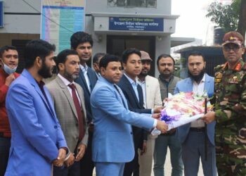 চকরিয়ায় স্মার্ট আইডি কার্ড বিতরণ করলেন ব্রিগেডিয়ার জে. সায়েম