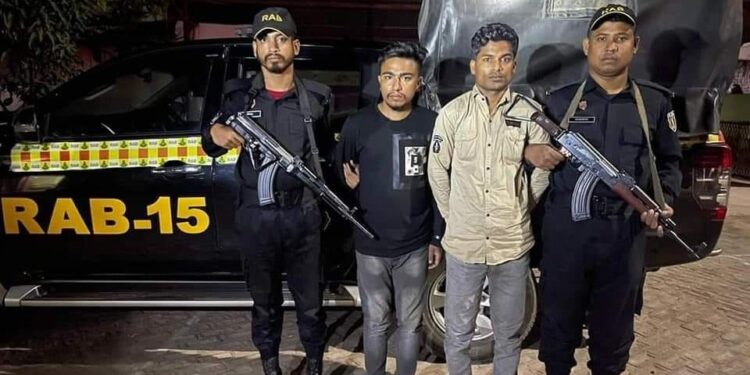 বিদেশী বিয়ার নিয়ে এক রোহিঙ্গাসহ দুই মাদক কারবারি আটক