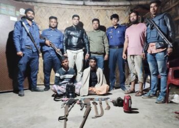 অপহ্নত ১৬ জেলে উদ্ধার : পৃথক অভিযানে ৬ জলদস্যু আটক