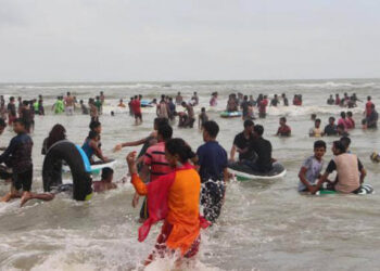 কক্সবাজার সমুদ্র পাড়ে লামার এক কিশোরীর মৃত্যু