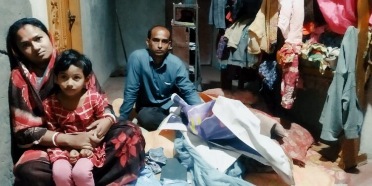 চকরিয়ায় বসতভিটা নিয়ে দুইভাইয়ের মধ্যে বিরোধ, ভাংচুরের অভিযোগ