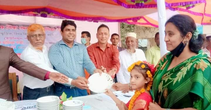 লামা রুপসী পাড়ায় প্রাথমিক শিক্ষা পদক ক্রীড়া প্রতিযোগিতা অনুষ্ঠিত