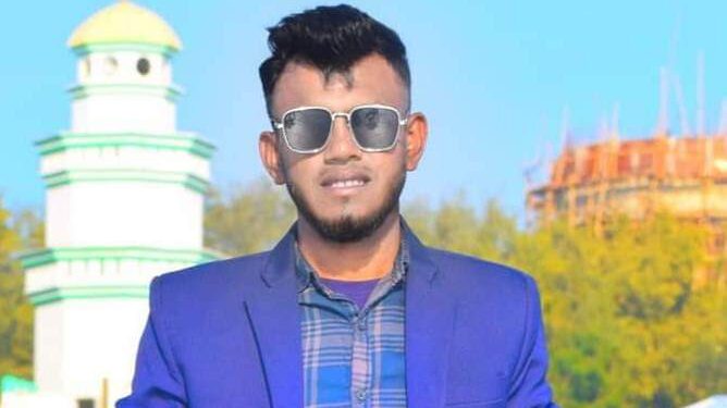 পেকুয়ায় গলায় ফাঁস লাগিয়ে যুবকের আত্মহত্যা 1 পেকুয়ায় গলায় ফাঁস লাগিয়ে যুবকের আত্মহত্যা