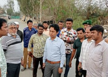 লবণ পানিতে সয়লাব চকরিয়া উপকূল,  মরে যাচ্ছে বোরোধান