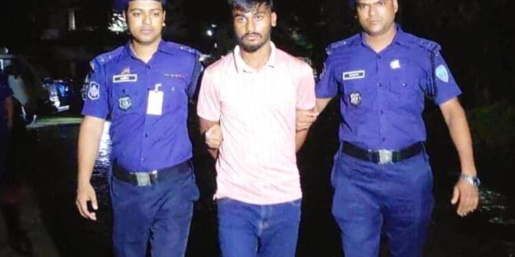 চকরিয়ায় কলেজ ছাত্রীকে ধর্ষণের পর ভিডিও ফেসবুকে ছড়ানোর ঘটনায় ধর্ষক গ্রেফতার