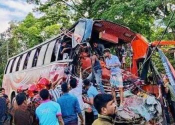 চকরিয়ায় সড়ক দুর্ঘটনায় দুজন নিহত